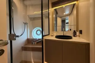 Thumbnail von Azimut 60 9994799