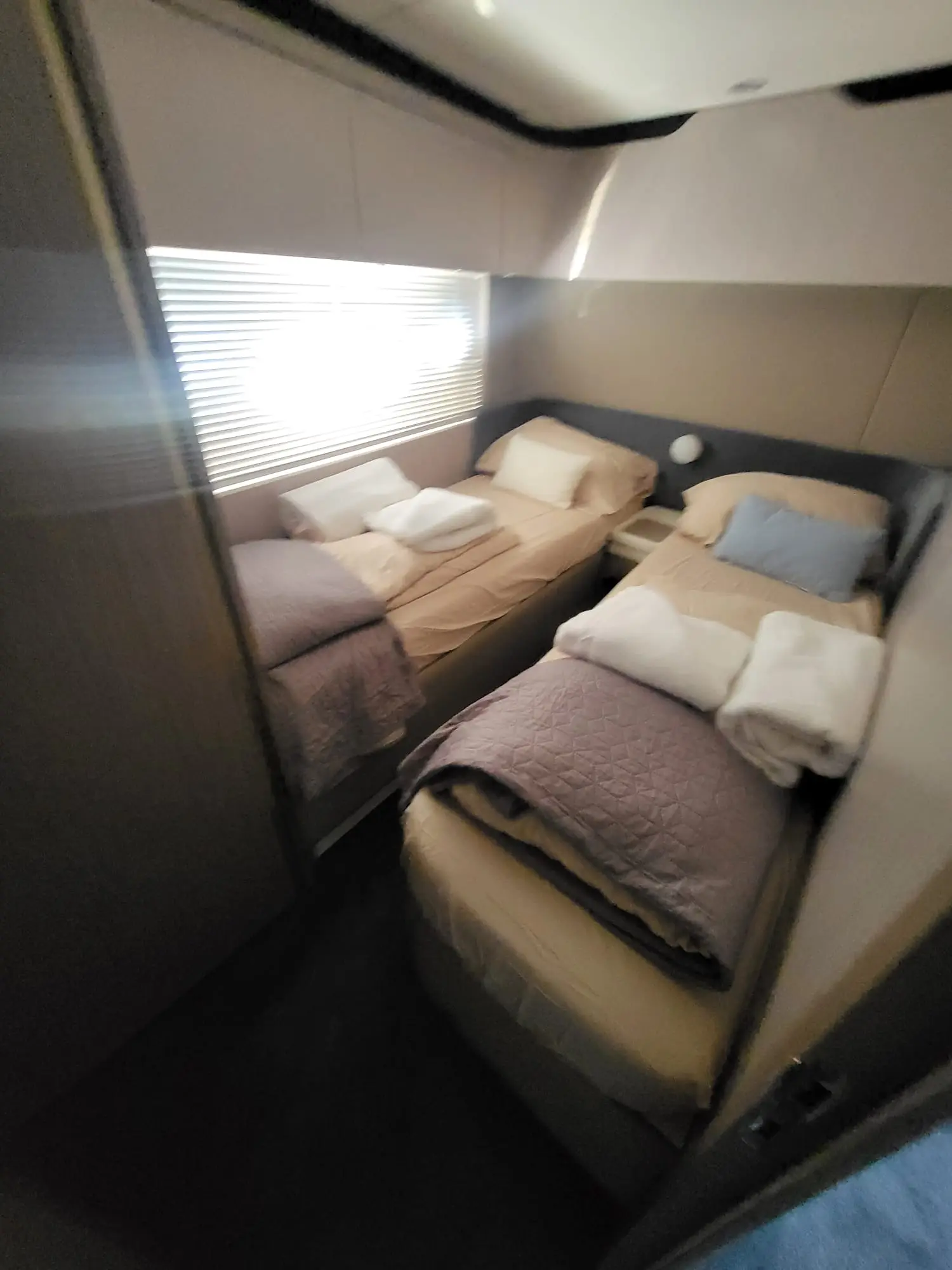 Thumbnail von Azimut 60