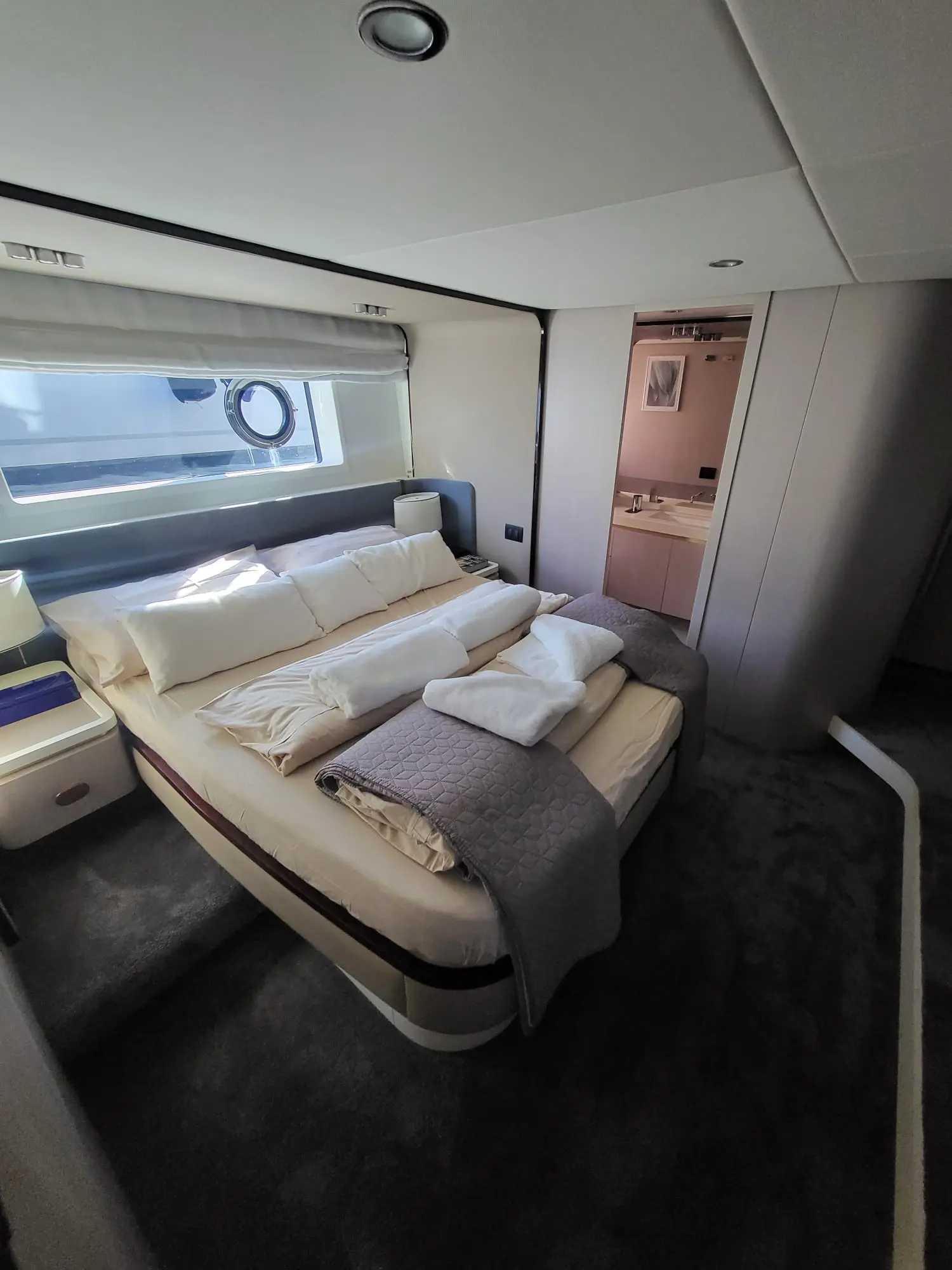 Thumbnail von Azimut 60