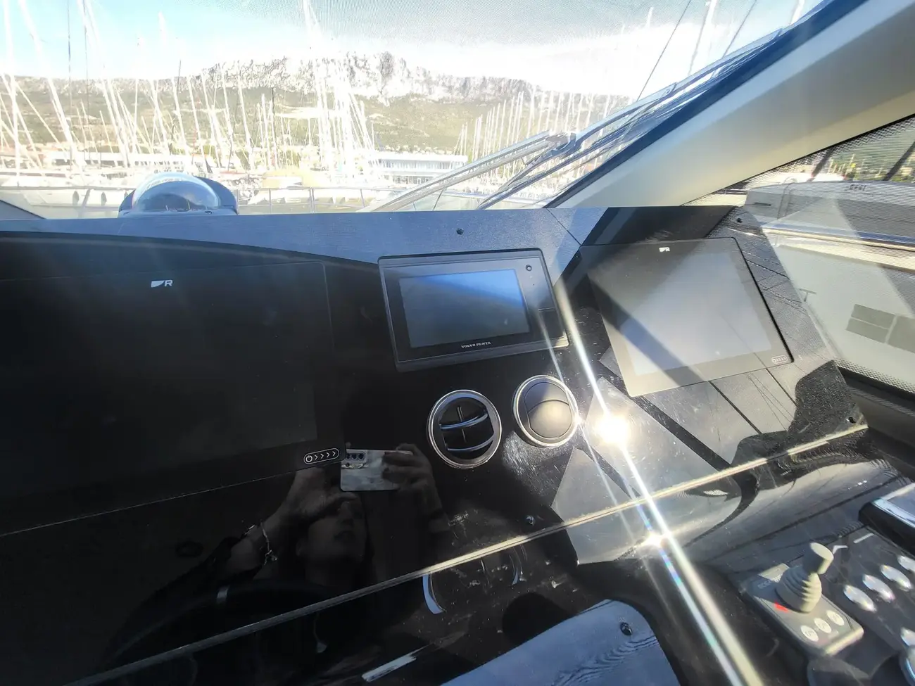 Thumbnail von Azimut 60