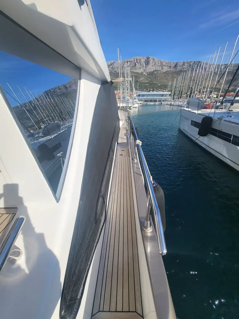 Thumbnail von Azimut 60