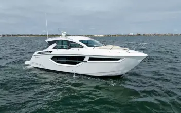 Thumbnail von Cruisers Yachts 42 Cantius