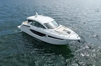 Thumbnail von Cruisers Yachts 42 Cantius