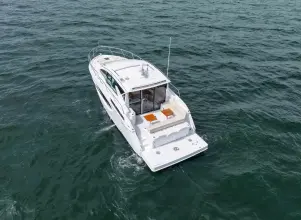 Thumbnail von Cruisers Yachts 42 Cantius