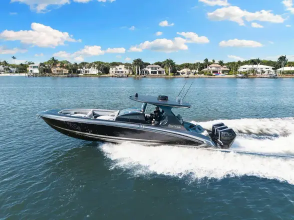 Mystic Powerboats M3800