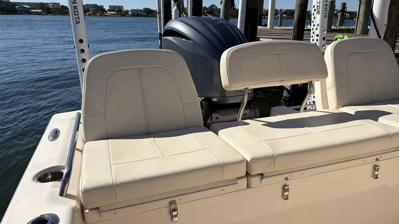 Thumbnail von Grady White 251 CE