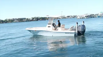 Thumbnail von Grady White 251 CE