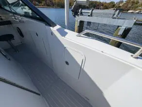 Thumbnail von Cruisers Yachts 38 GLS