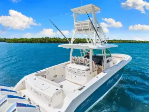 Thumbnail von Boston Whaler 380 Outrage
