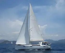 Thumbnail von Beneteau Oceanis 45 OASIS
