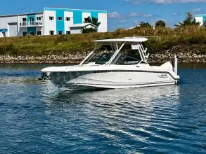 Thumbnail von Boston Whaler 240 Vantage