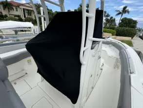 Thumbnail von Boston Whaler 230 Outrage