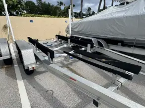 Thumbnail von Boston Whaler 230 Outrage