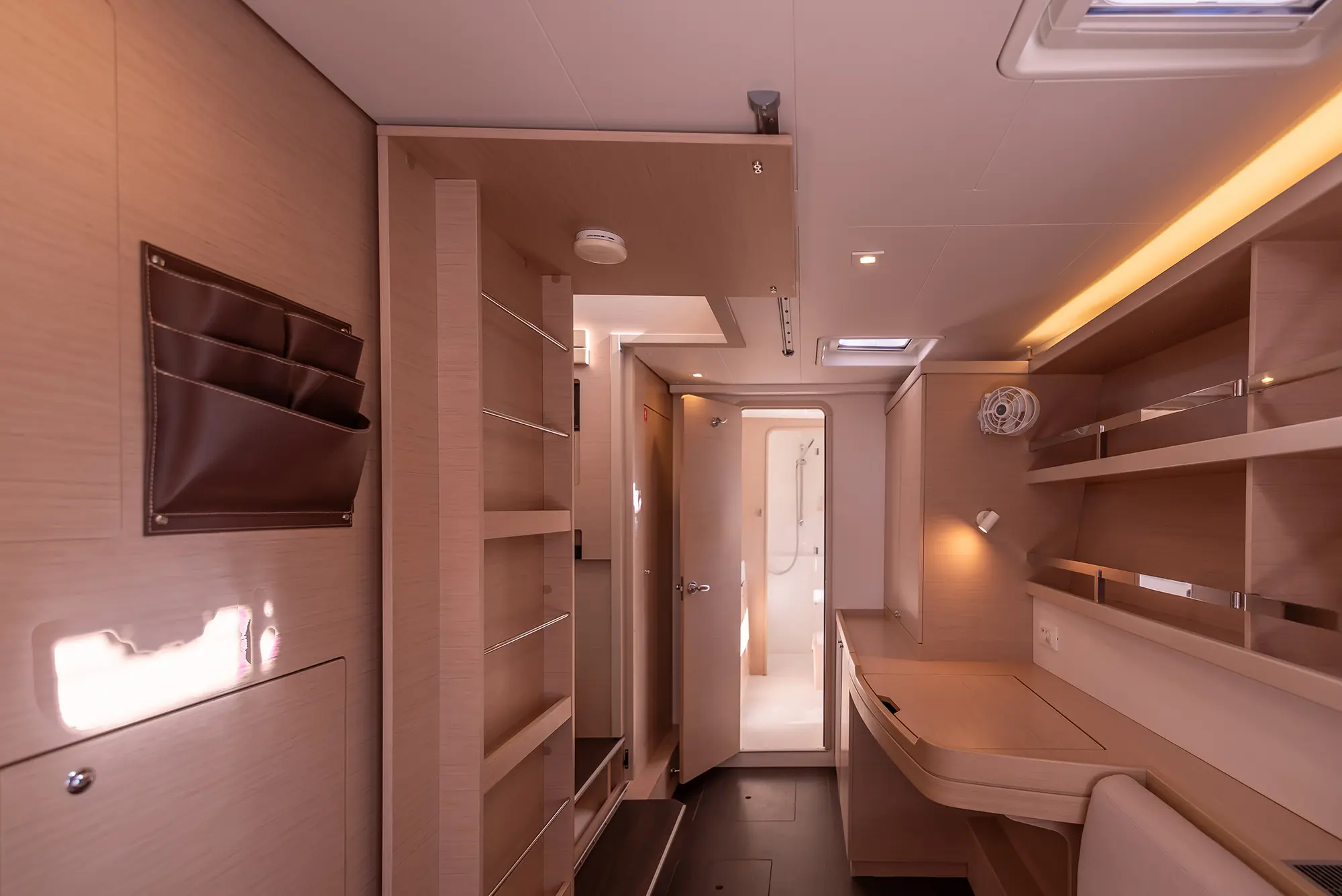 Thumbnail von Lagoon 42