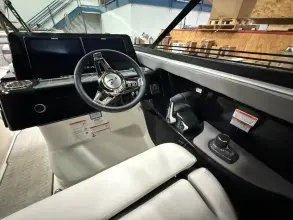 Thumbnail von Sea Ray SLX 280 z silnikiem zewnętrznym