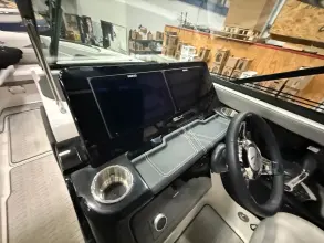 Thumbnail von Sea Ray SLX 280 z silnikiem zewnętrznym