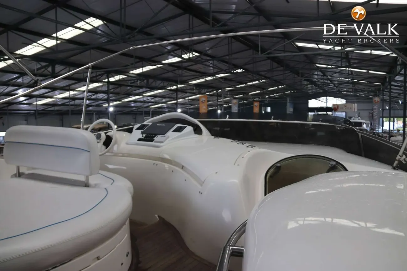 Thumbnail von Azimut 68