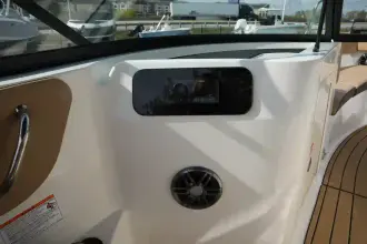 Thumbnail von Sea Ray SDX 230