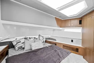 Thumbnail von Cruisers Yachts 50 GLS OB