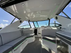 Thumbnail von Sea Ray 320 Sundancer Outboard