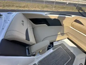 Thumbnail von Sea Ray SLX 260