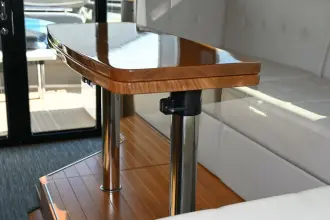 Thumbnail von Tiara Yachts 44 Coupe Přítomný čas