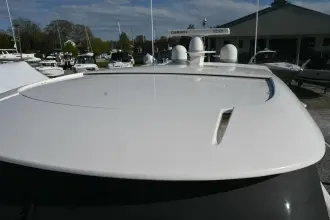 Thumbnail von Tiara Yachts 44 Coupe Přítomný čas
