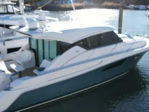 Thumbnail von Tiara Yachts 44 Coupe Přítomný čas
