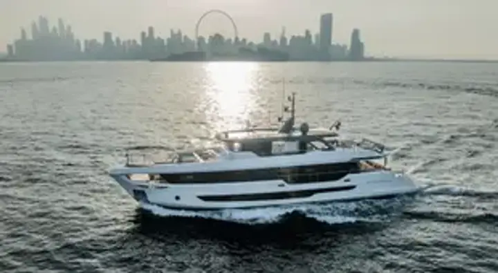 マジェスティ 100