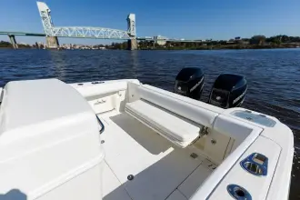 Thumbnail von Boston Whaler 320 Outrage