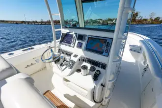 Thumbnail von Boston Whaler 320 Outrage