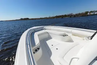 Thumbnail von Boston Whaler 320 Outrage