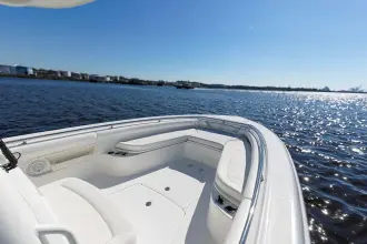 Thumbnail von Boston Whaler 320 Outrage