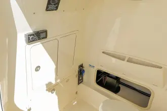 Thumbnail von Boston Whaler 320 Outrage