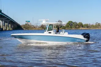 Thumbnail von Boston Whaler 320 Outrage