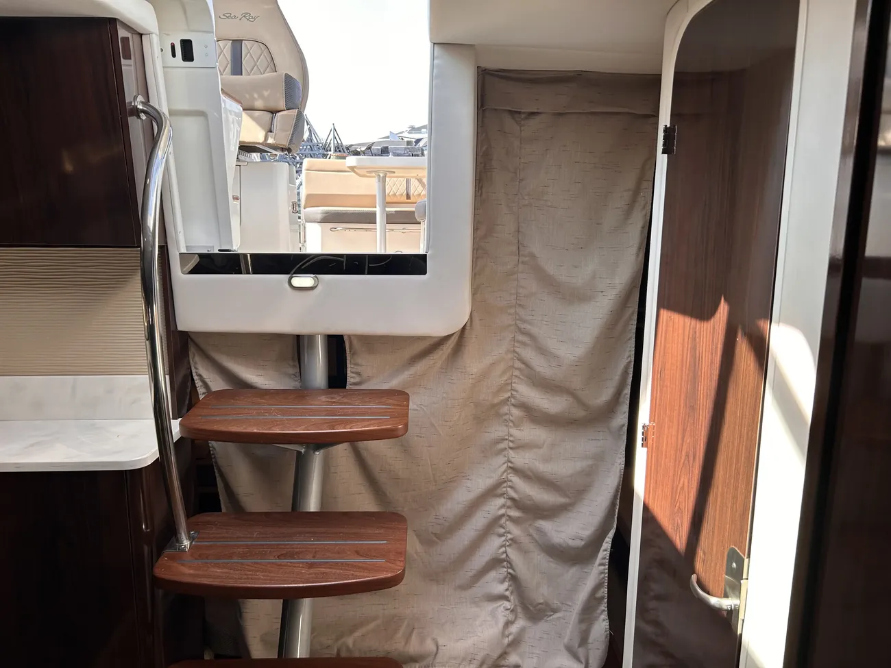 Thumbnail von Sea Ray 350 Sundancer