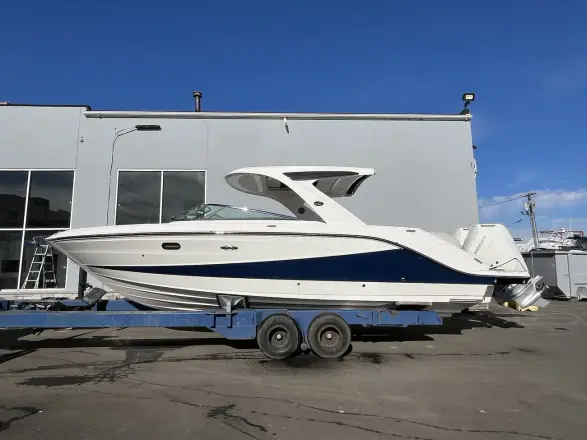 Sea Ray SLX 310 Outboard