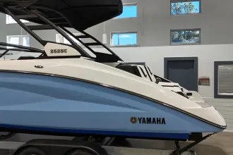 Thumbnail von Yamaha 252 SE