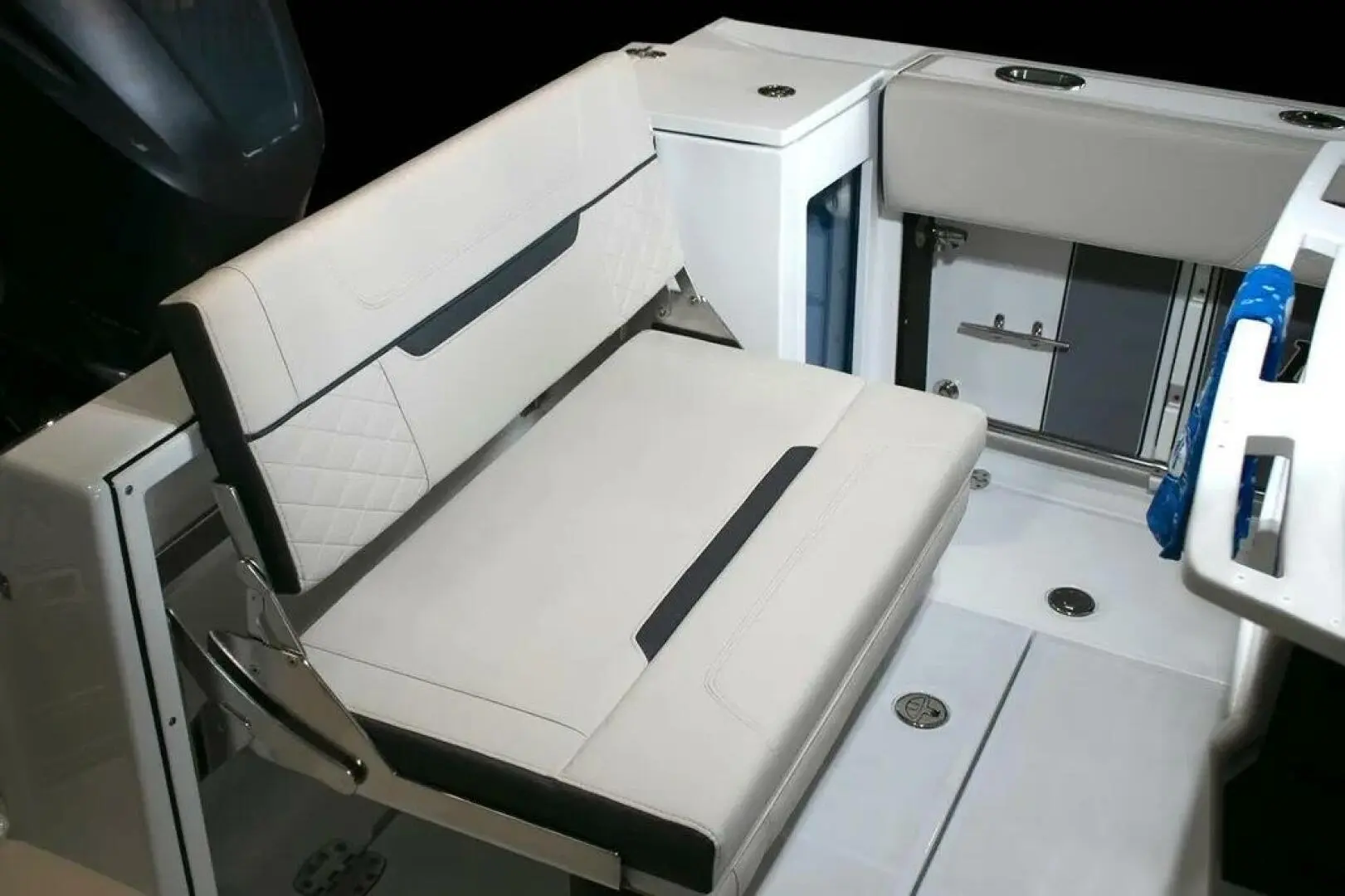 Thumbnail von Blackfin 272 CC