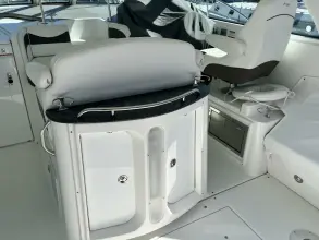 Thumbnail von Cruisers Yachts 390 Coupe Bail Out