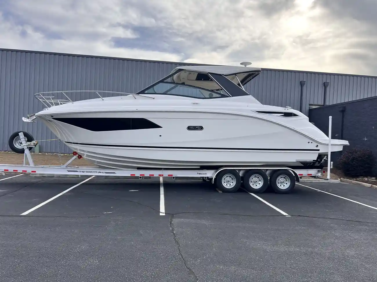 Sea Ray Sundancer 320