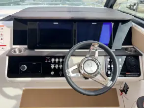 Thumbnail von Sea Ray Sundancer 320