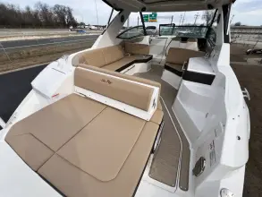 Thumbnail von Sea Ray Sundancer 320