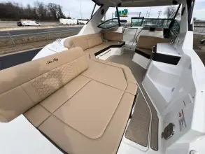 Thumbnail von Sea Ray Sundancer 320