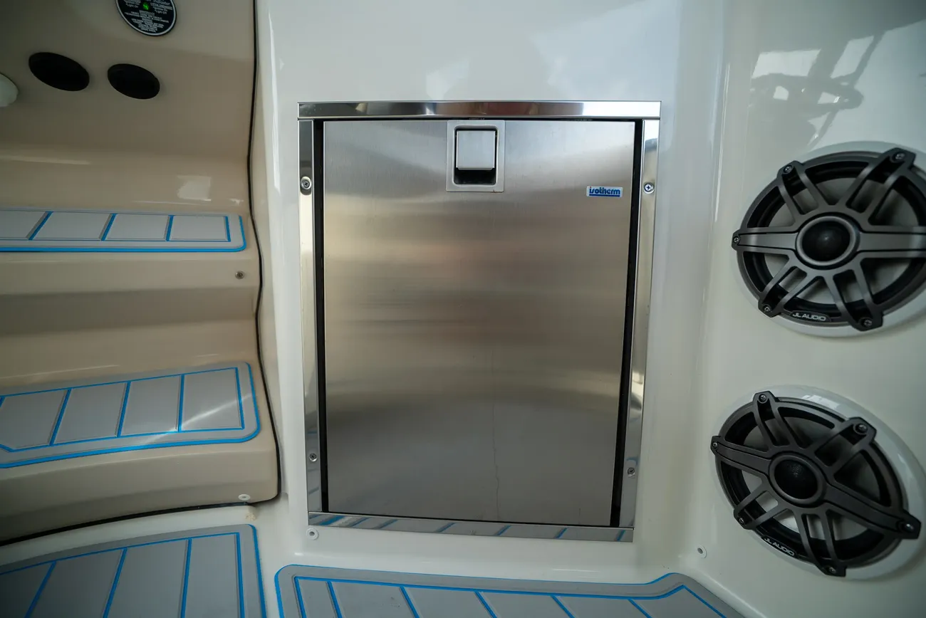 Thumbnail von Boston Whaler 350 Realm