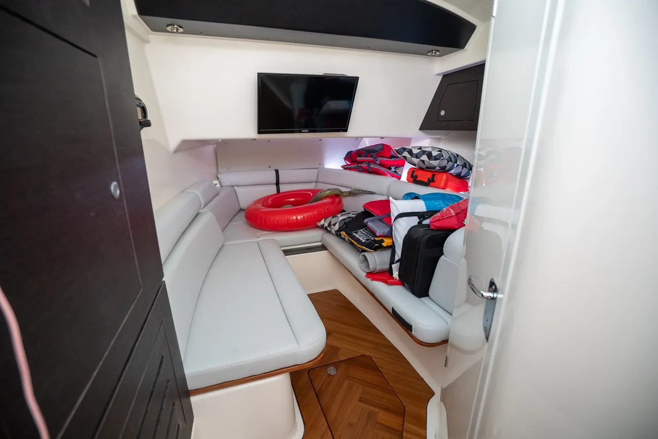 Thumbnail von Boston Whaler 350 Realm