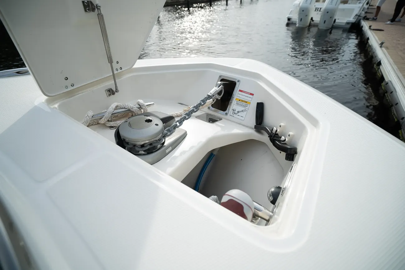 Thumbnail von Boston Whaler 350 Realm