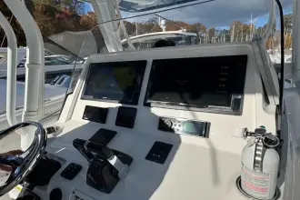 Thumbnail von Intrepid 400 Cuddy