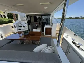 Thumbnail von Azimut 66