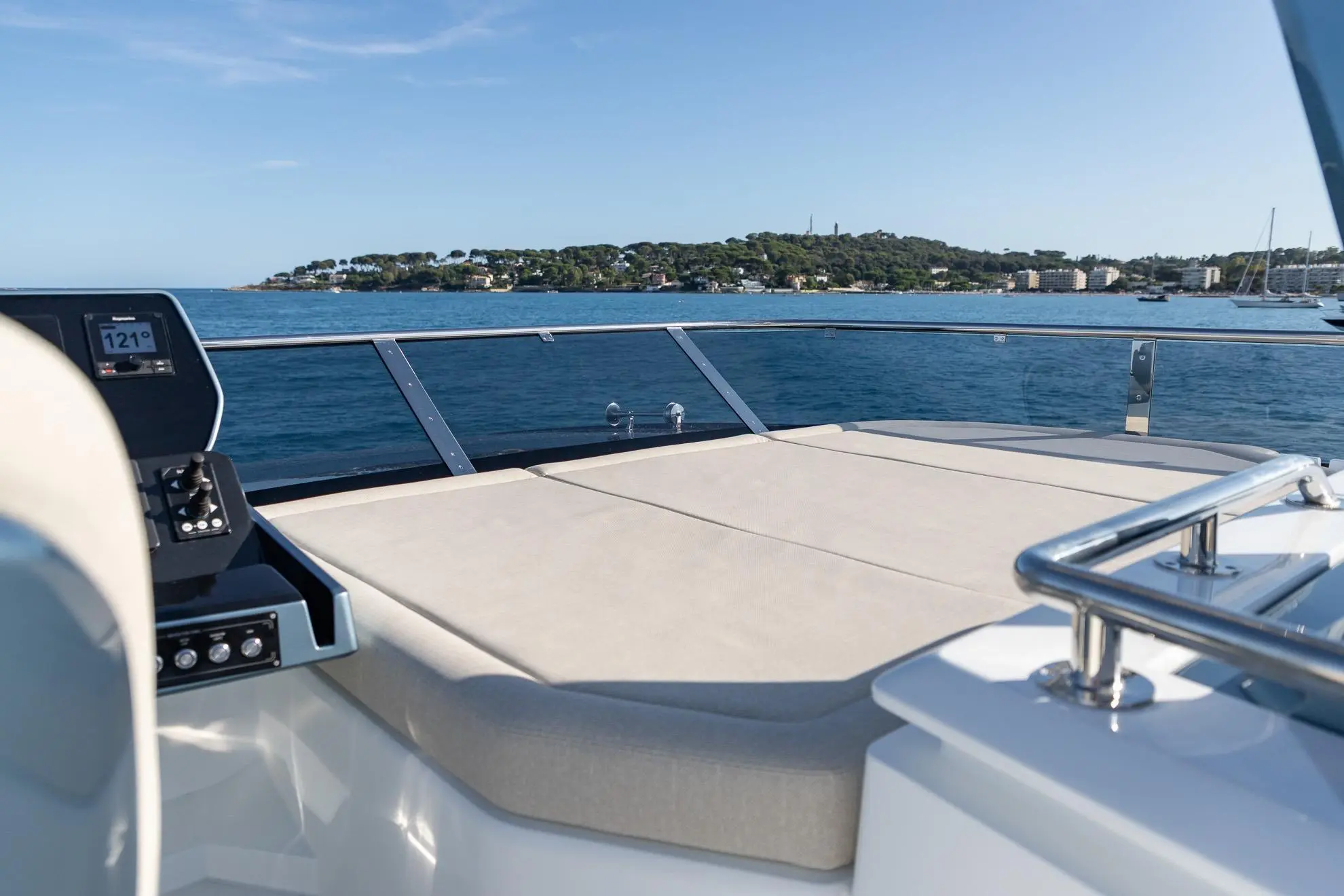 Thumbnail von Galeon 430 Explorer GN430EXP